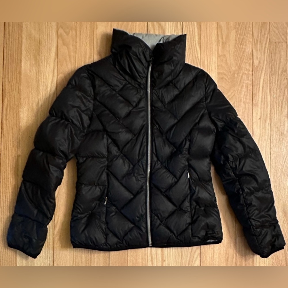 Women’s GUESS Down Black Puffer Jacket, Size M